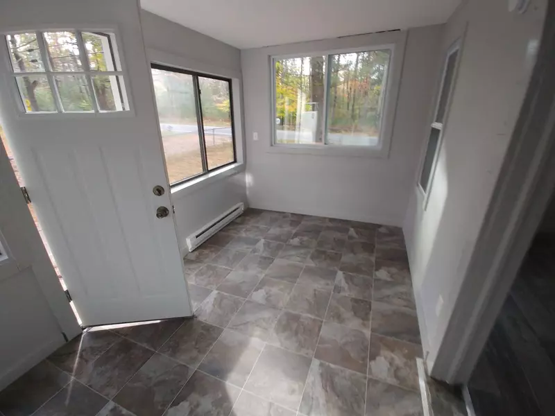 3 Temple Ln, Monticello, NY 12701-4287