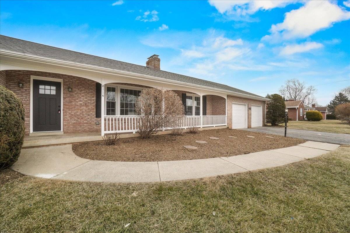 8114 Cambridge Dr, Frederick, MD 21704-6602