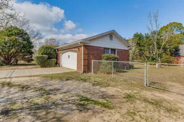 5600 San Gabriel Dr, Pensacola, FL 32504-8355