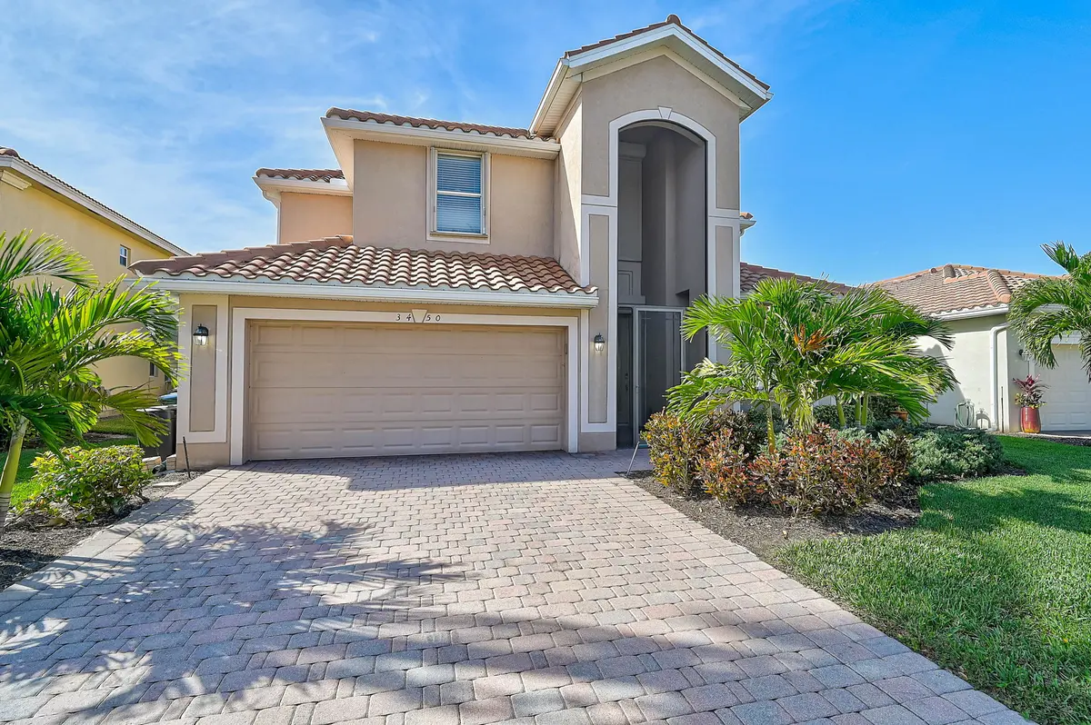3450 Malagrotta Cir, Cape Coral, FL 33909-5100
