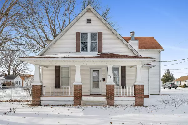 217 N 5th Ave, New Windsor, IL 61465-9283