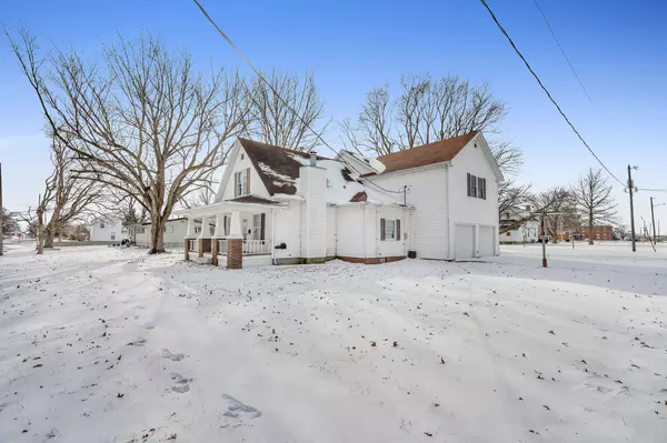 New Windsor, IL 61465-9283,217 N 5th Ave