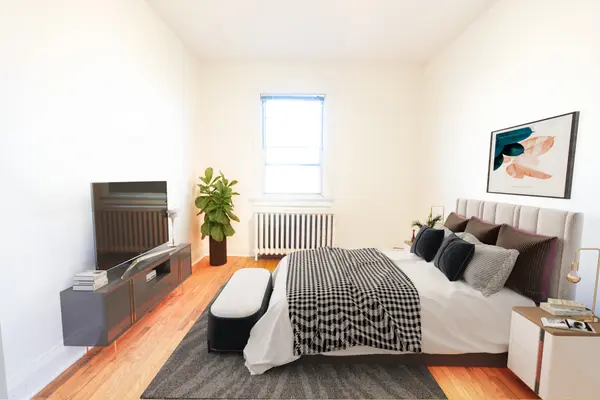 65 Long Branch Ave, Toronto, ON M8W 3J3