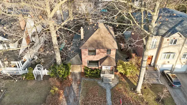 65 Long Branch Ave, Toronto, ON M8W 3J3