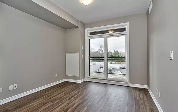 Burlington, ON L7T 0B8,457 Plains Rd E #203