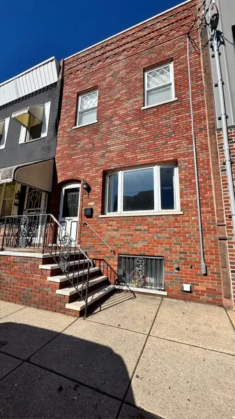 1631 W Porter St, Philadelphia, PA 19145-4338