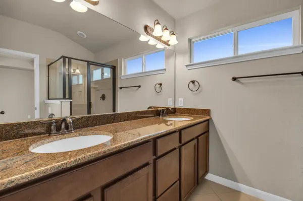 260 Escarpment Oak, New Braunfels, TX 78130-2987