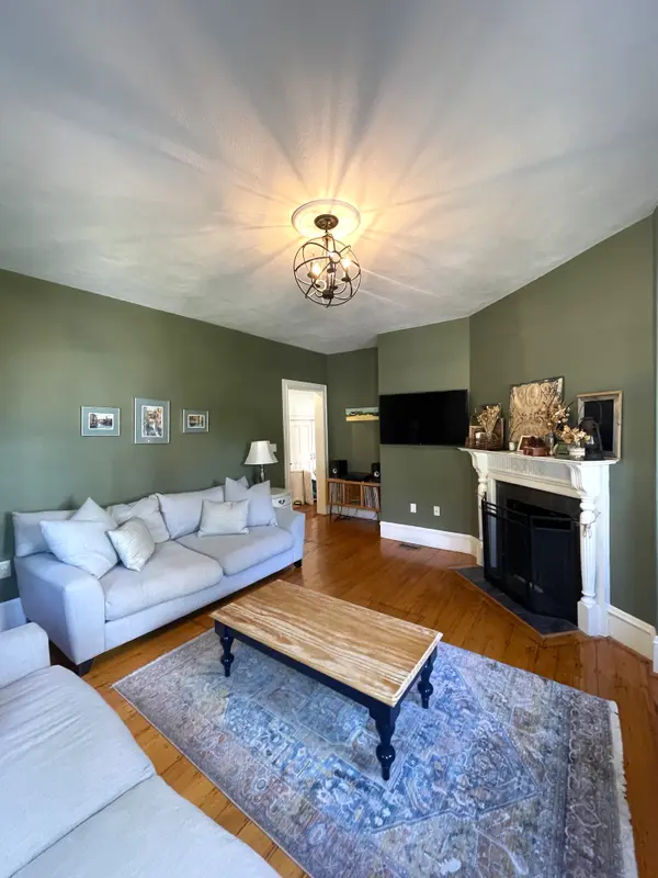 798 Centre St ##1, Jamaica Plain, MA 02130-2741