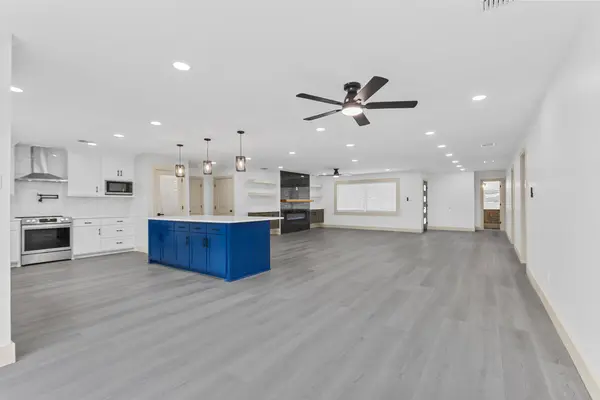 741 Finland Ave, Grand Prairie, TX 75050-2318