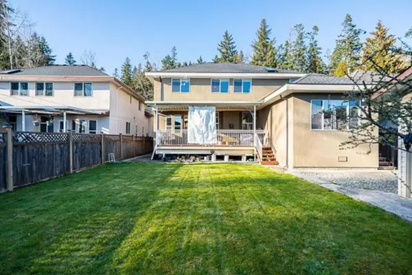 Surrey, BC V3V 1J6,14266 92 AVENUE