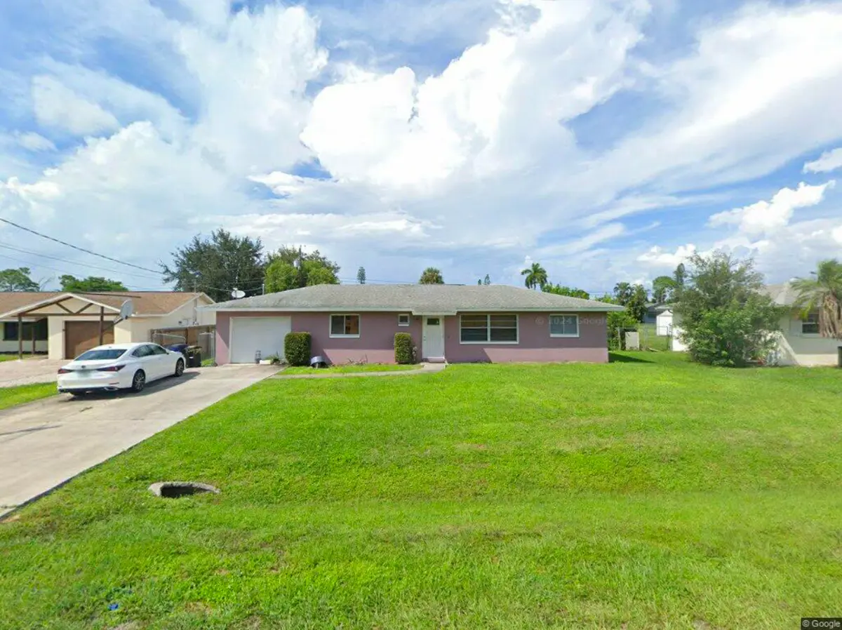 7209 Jasmine Rd, Fort Myers, FL 33967-3030
