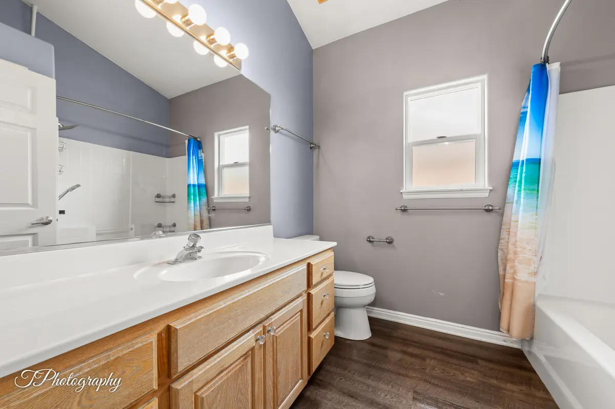 44 N Reflection Way, St George, UT 84770-8013