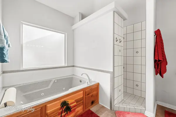 44 N Reflection Way, St George, UT 84770-8013