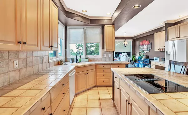 Colorado Springs, CO 80919-4894,2815 Rossmere St