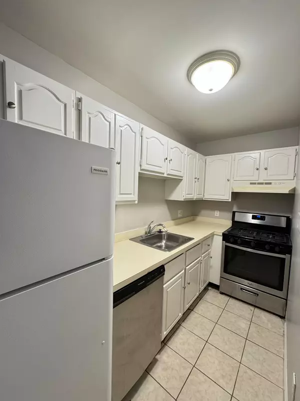 Ma 01821,,22 Kenmar Dr UNIT 194Y Billerica