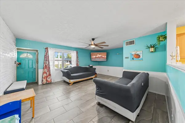 2217 St Dunston Ln, Melbourne, FL 32935-3754
