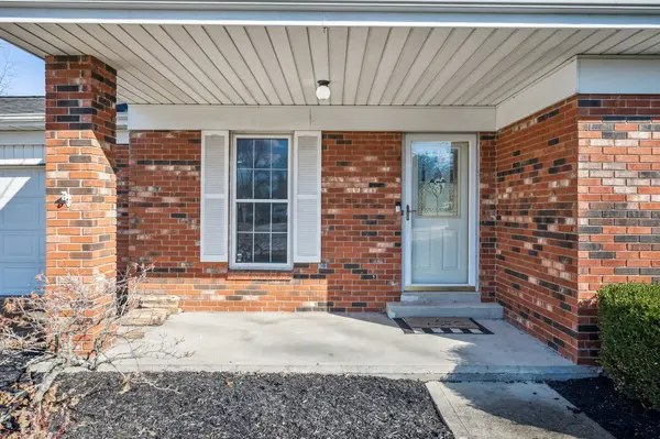 6002 Grist Mill Ct, Milford, OH 45150-2218