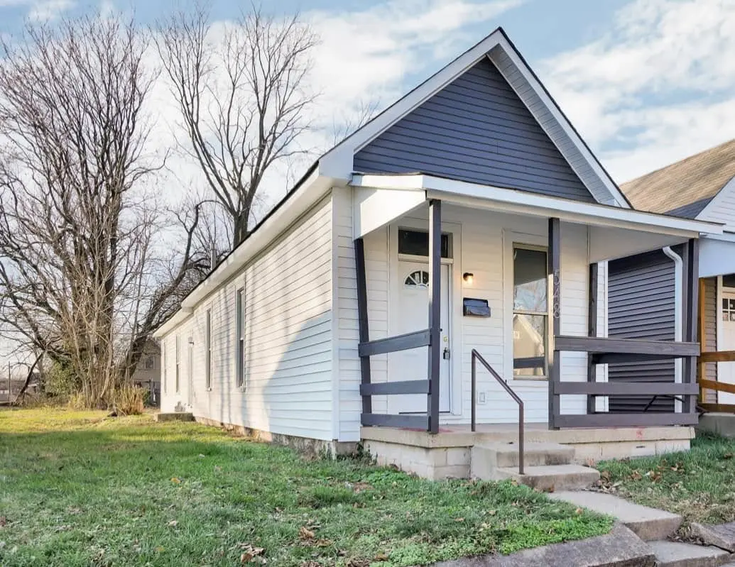 548 N Pershing Ave Indianápolis IN 46222