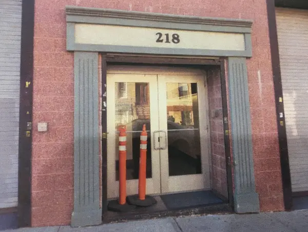218 52nd St, Brooklyn, NY 11220-1715