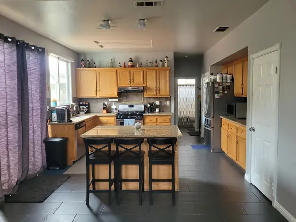 2707 S Cherry Ave, Ontario, CA 91761-5901