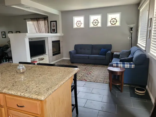 2707 S Cherry Ave, Ontario, CA 91761-5901