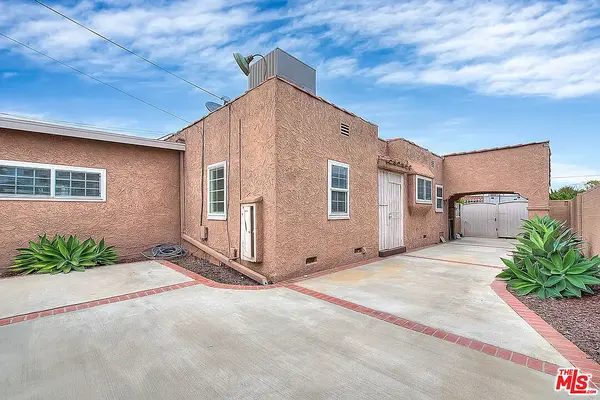 8319 S Van Ness Ave, Inglewood, CA 90305-1546