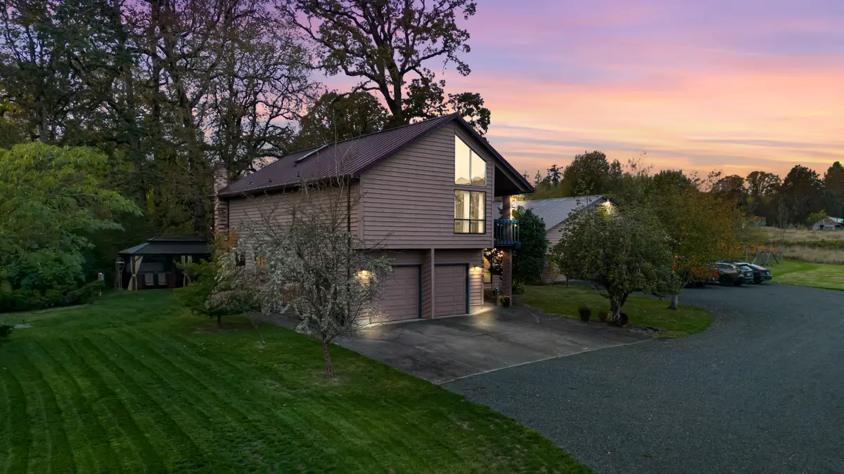 34941 Bachelor Flat Rd, St Helens, OR 97051-3702