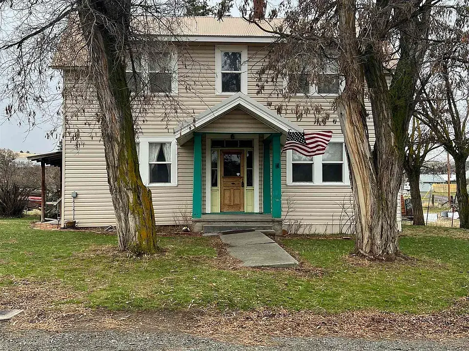 955 B St, Fossil, OR 97830-8330