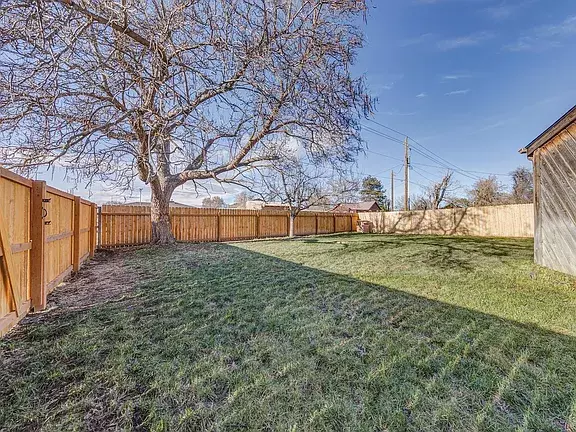 977 SW 3rd St, Ontario, OR 97914-3536