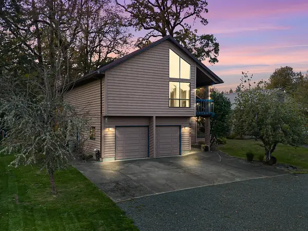 34941 Bachelor Flat Rd, St Helens, OR 97051-3702