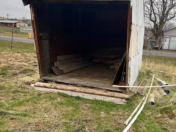 955 B St, Fossil, OR 97830-8330