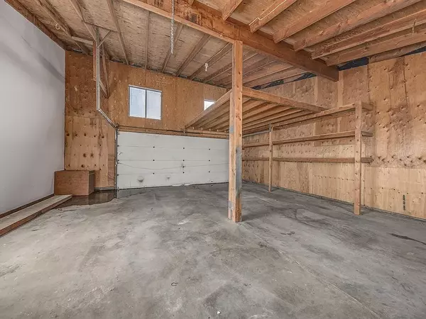 977 SW 3rd St, Ontario, OR 97914-3536