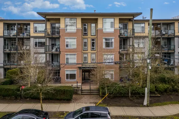 10788 139 St #419, Surrey, BC V3T 0A6