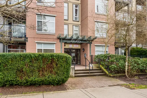 10788 139 St #419, Surrey, BC V3T 0A6