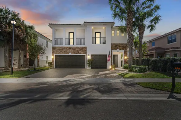 4547 San Mellina Dr, Coconut Creek, FL 33073-3400