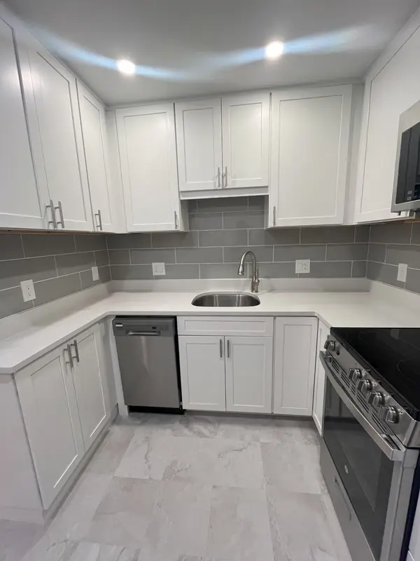 171 South St #5A, Jamaica Plain, MA 02130-3919