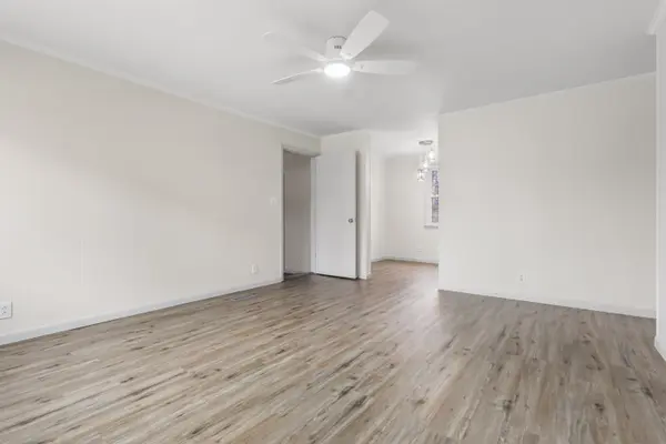 5032 Collinwood Dr, Clarksville, TN 37042-6162