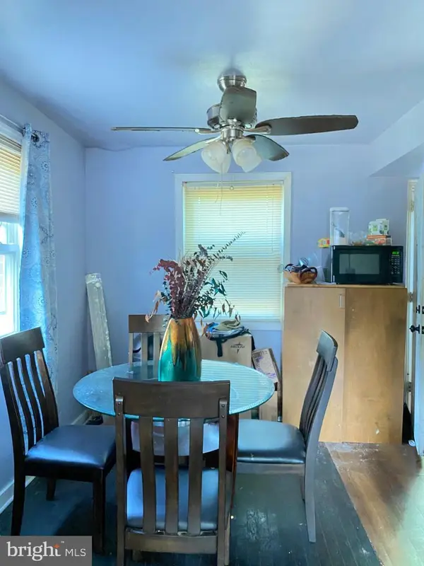 547 E Duncan Ave, Alexandria, VA 22301-1255