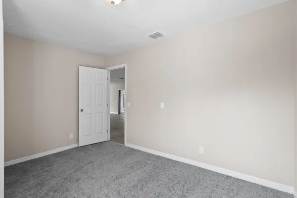 3743 Red Oak Ct, Lake Wales, FL 33898-8491