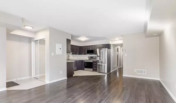 Oakville, ON L6H 0J2,2468 Post Rd #27