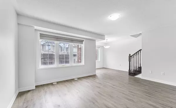 Milton, ON L9E 1S1,879 Cactus Pt