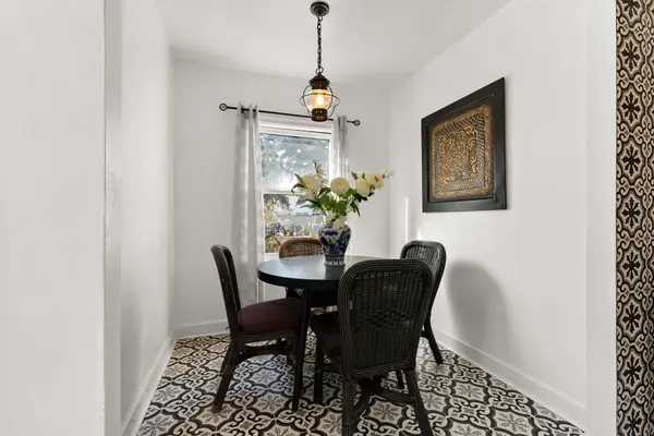2134 Stewart St, Santa Monica, CA 90404-5213