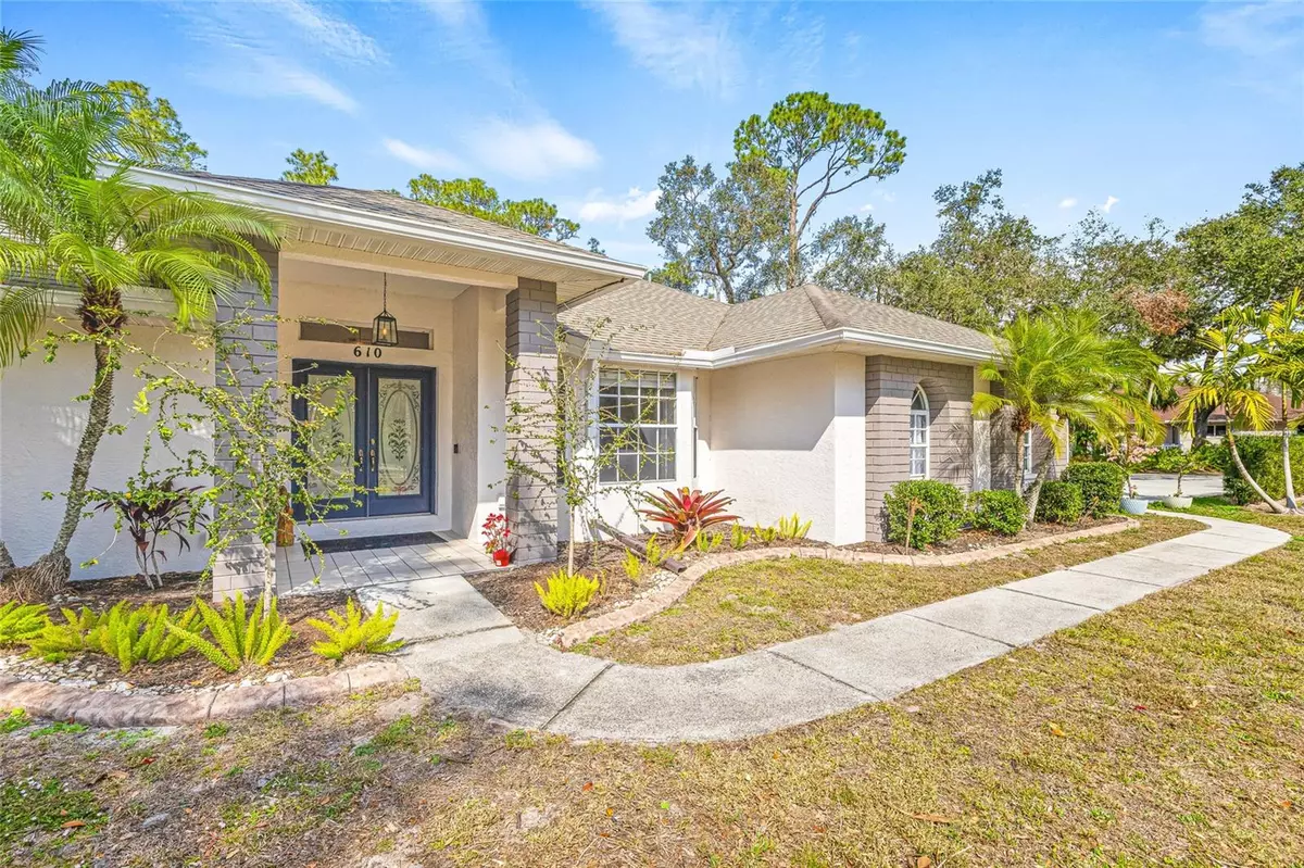 Bradenton, FL 34212-9012,610 Woodview Way