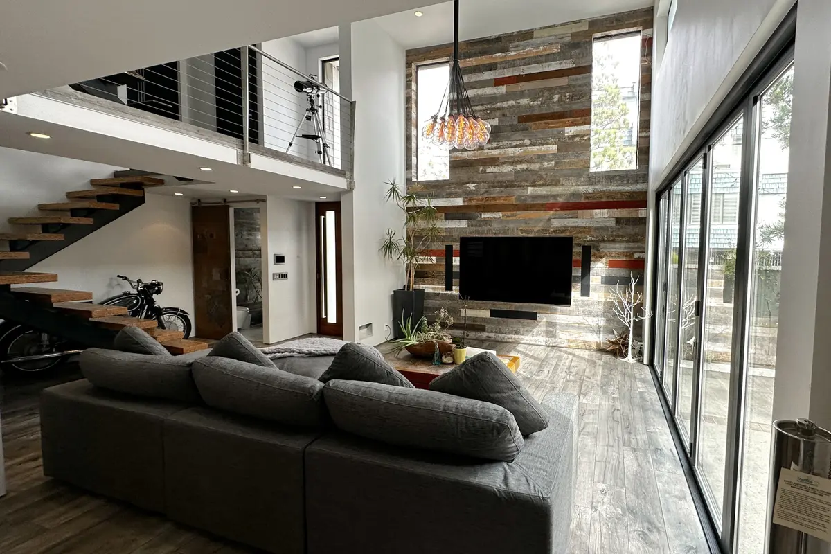 4715 Via Dolce, Marina Del Rey, CA 90292-7254