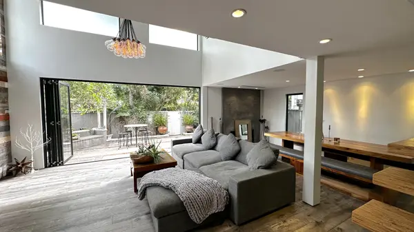 4715 Via Dolce, Marina Del Rey, CA 90292-7254