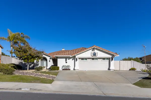 543 Shadow Tree Dr, Oceanside, CA 92058-7030