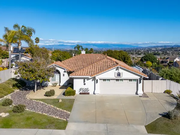 543 Shadow Tree Dr, Oceanside, CA 92058-7030