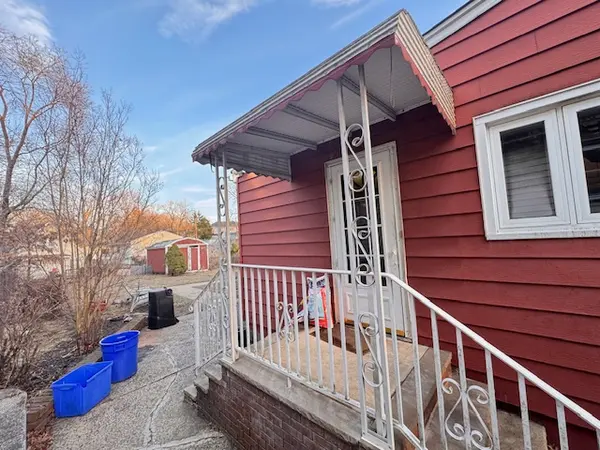 257 S 6th Ave, Highland Park, NJ 08904-2815