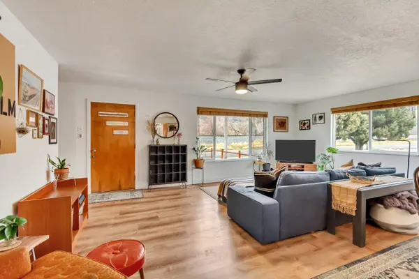 2093 E 6600 W Uintah, Ut,