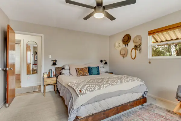 2093 E 6600 W Uintah, Ut,